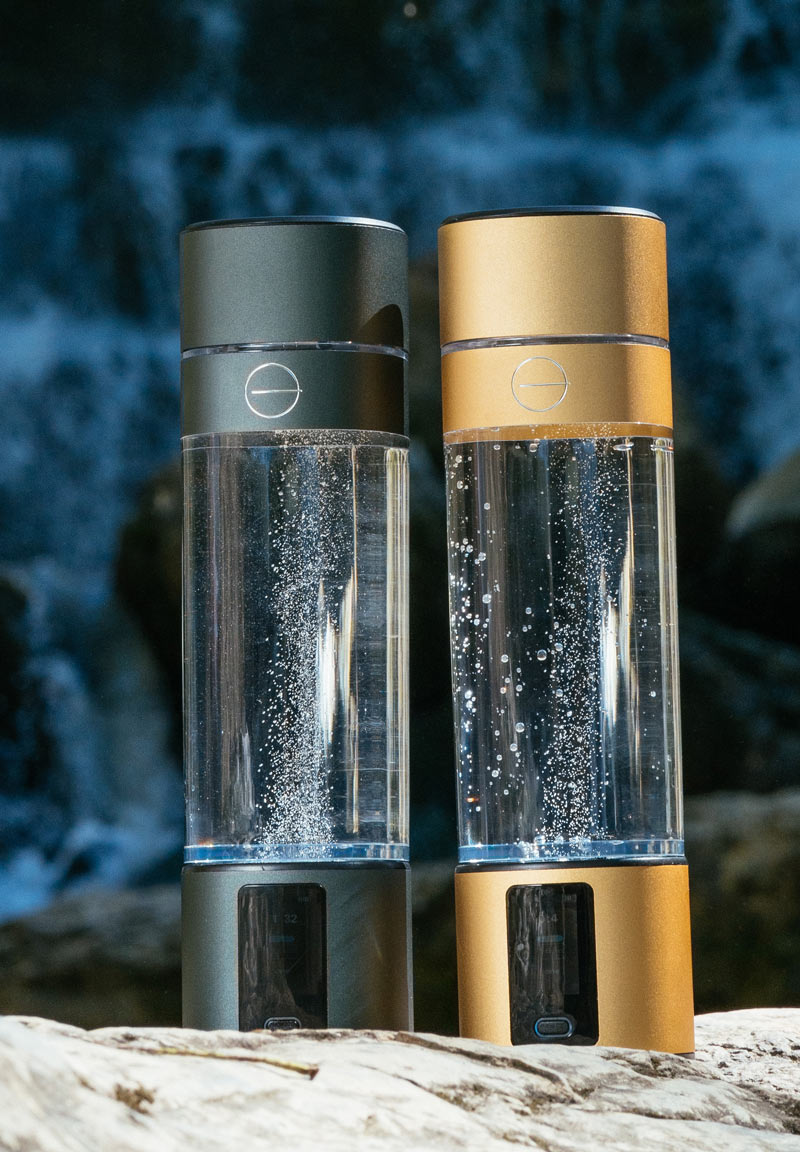 lumivitae hydrogen water bottles black and gold
